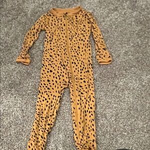 Kyte BABY Tan and Black Kids Romper